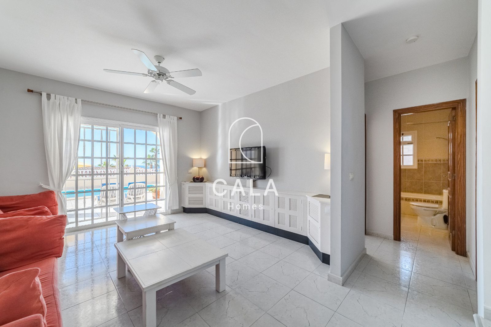 Detached 5 bedroom villa in Callao Salvaje, Adeje, South Tenerife