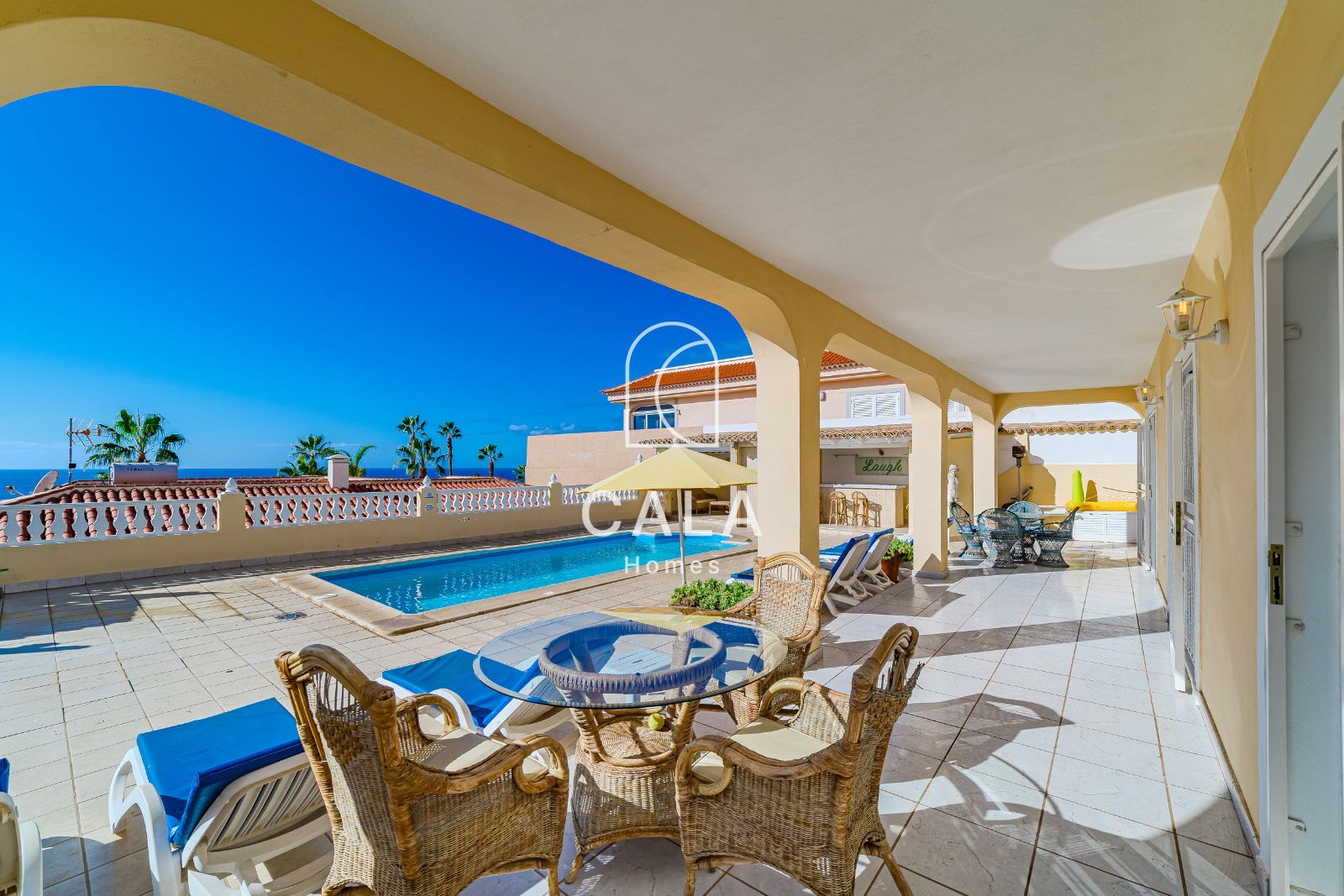 Detached 5 bedroom villa in Callao Salvaje, Adeje, South Tenerife