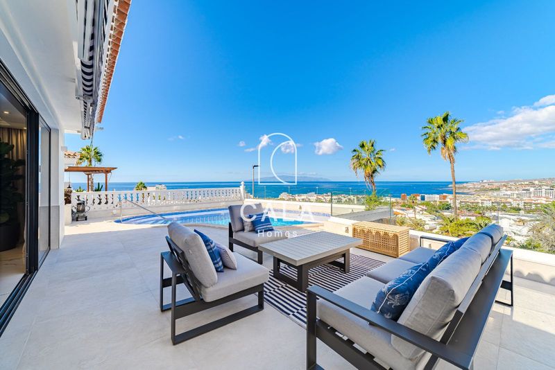 Villa en venta San Eugenio Alto, Santa Cruz Tenerife. Ref: 1297. Cala Homes