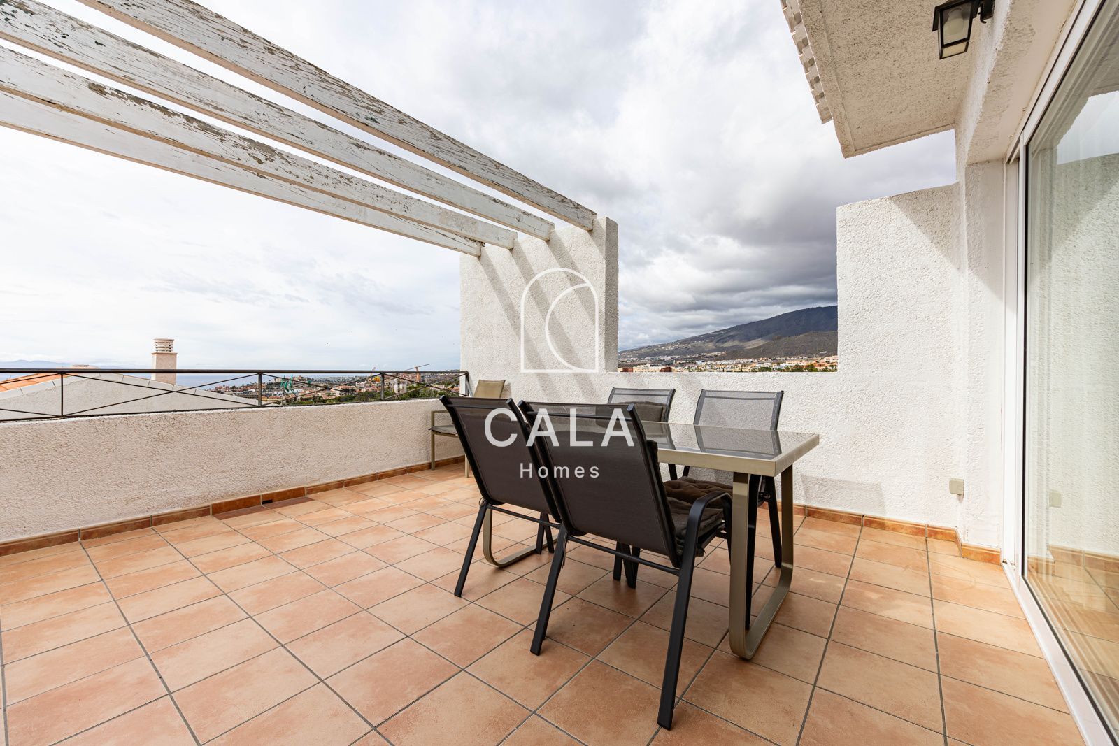 Opportunity in Costa Adeje: Penthouse with Terrace and Sea View
