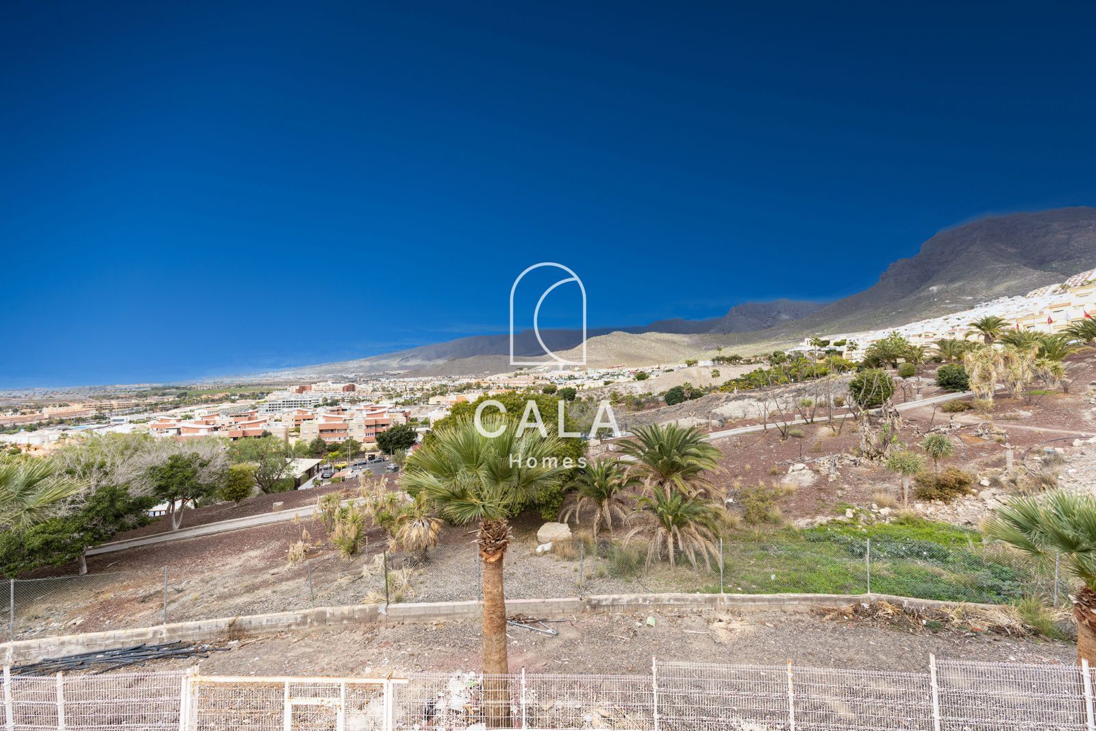 Opportunity in Costa Adeje: Penthouse with Terrace and Sea View