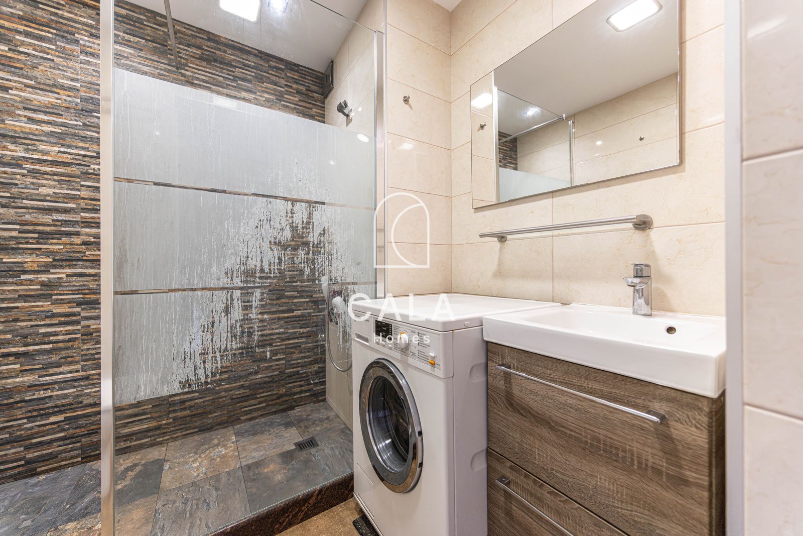 Opportunity in Costa Adeje: Penthouse with Terrace and Sea View