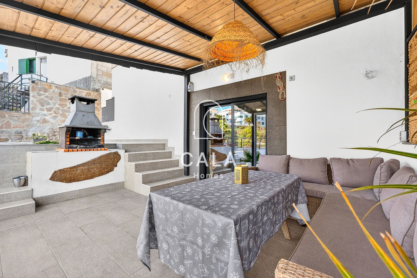 Unique Property with Studio and Ocean Views in Guia de Isora