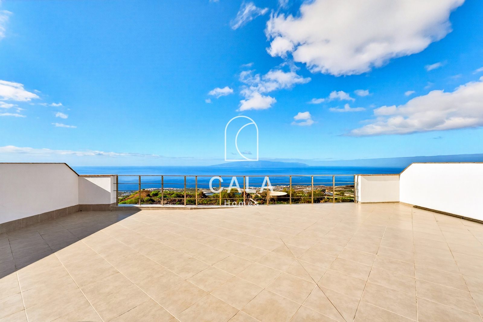 Unique Property with Studio and Ocean Views in Guia de Isora