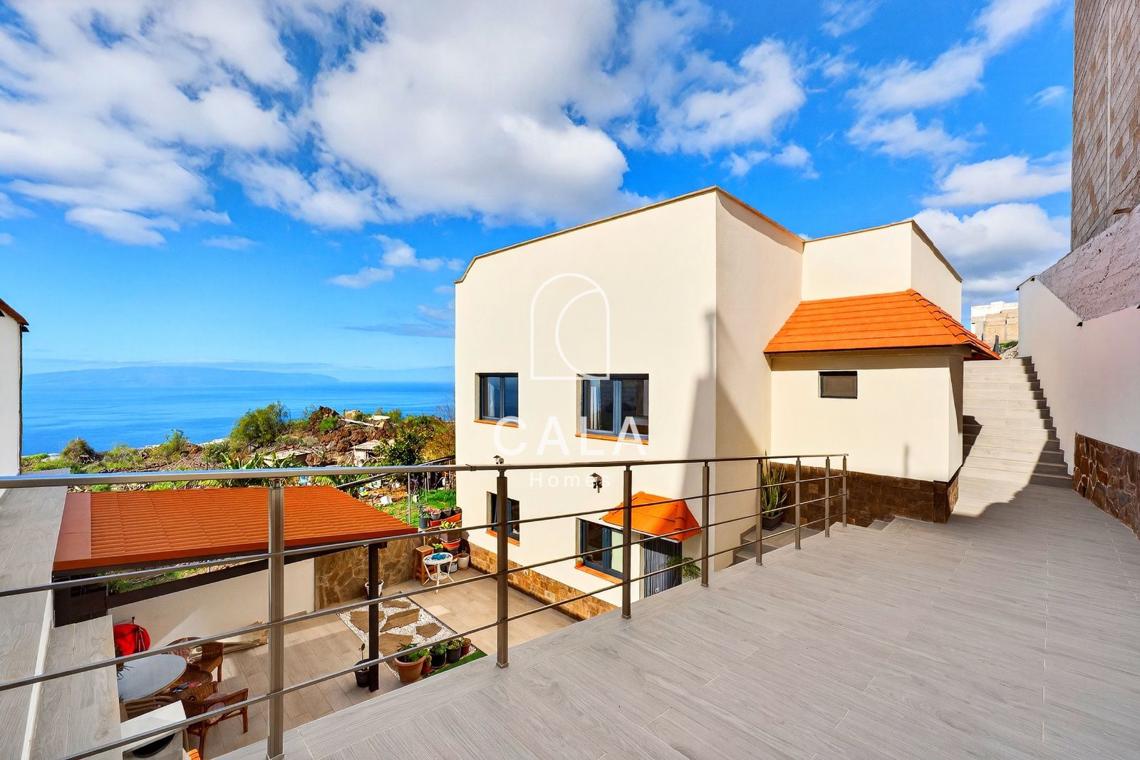 Unique Property with Studio and Ocean Views in Guia de Isora