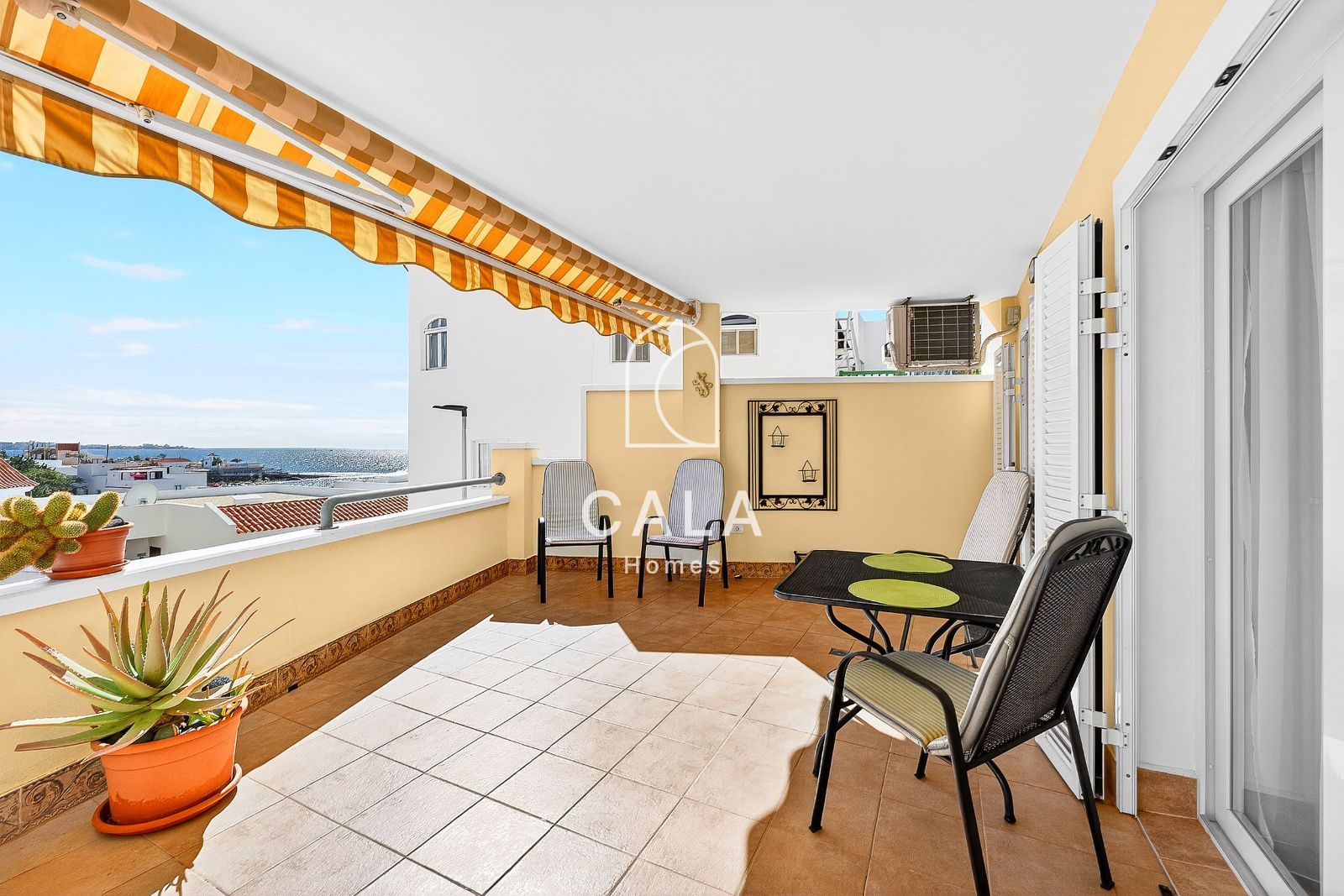 Seaside Apartment in La Caleta