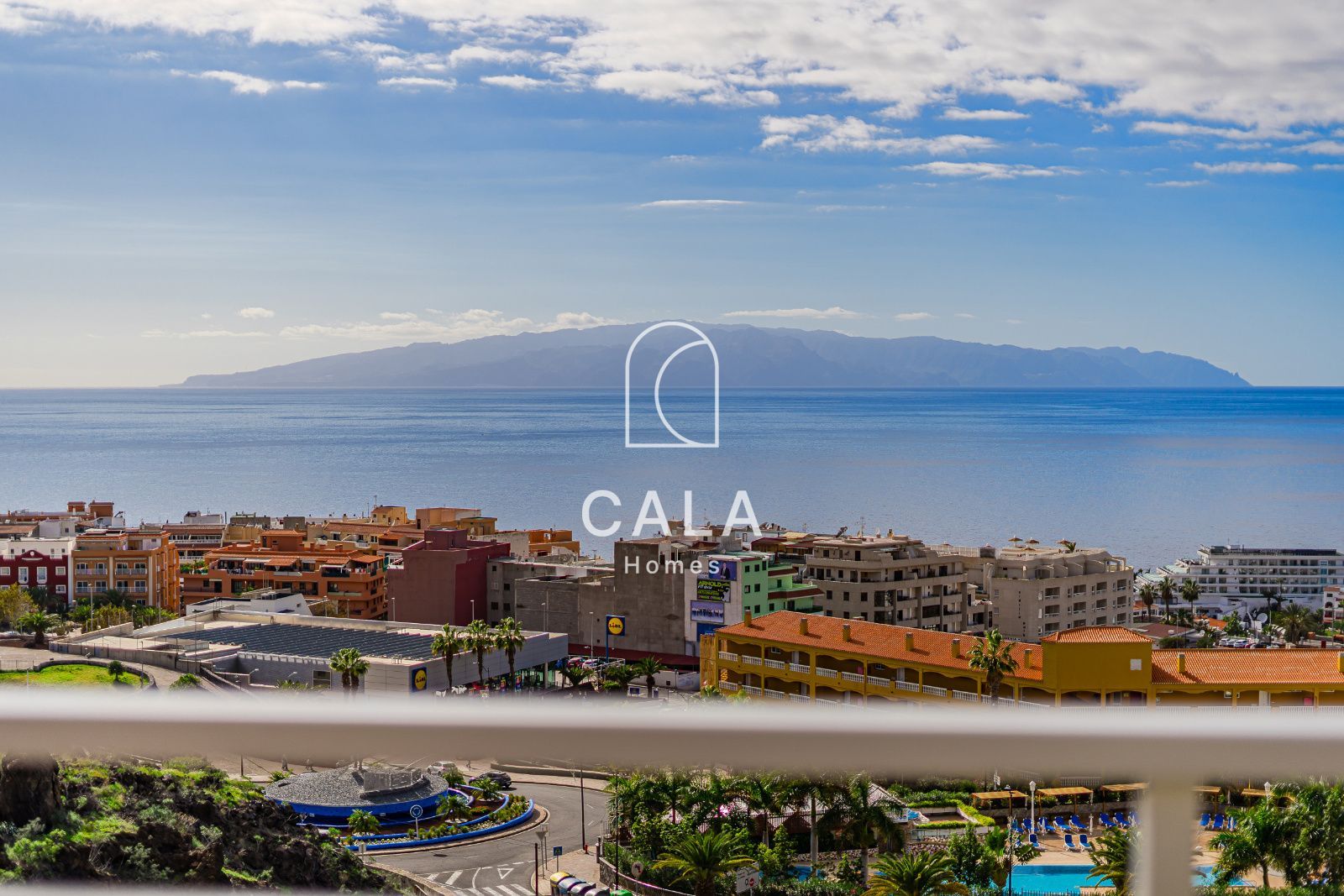 Piso con Vistas Panorámicas en Los Gigantes