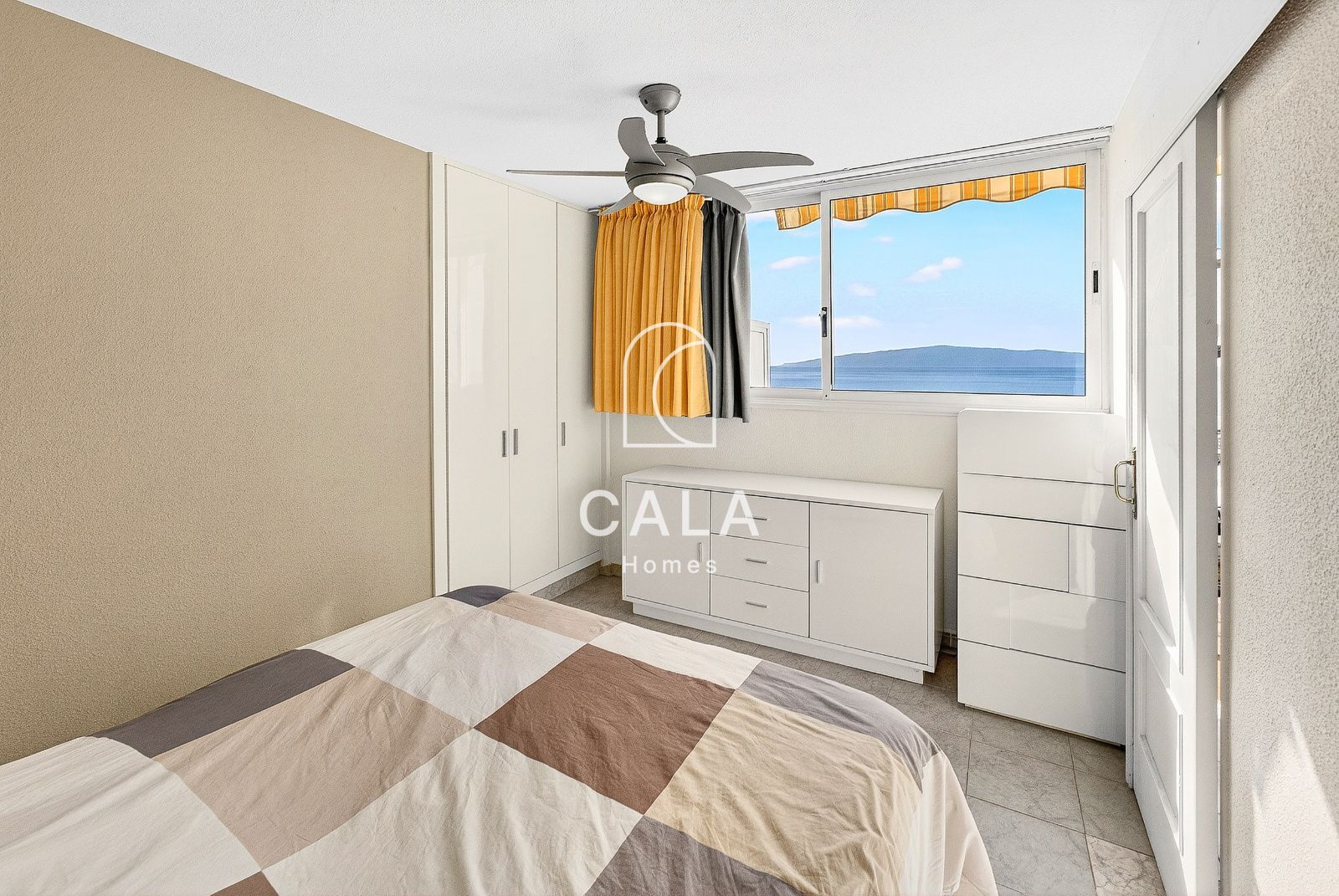 Piso con Vistas Panorámicas en Los Gigantes