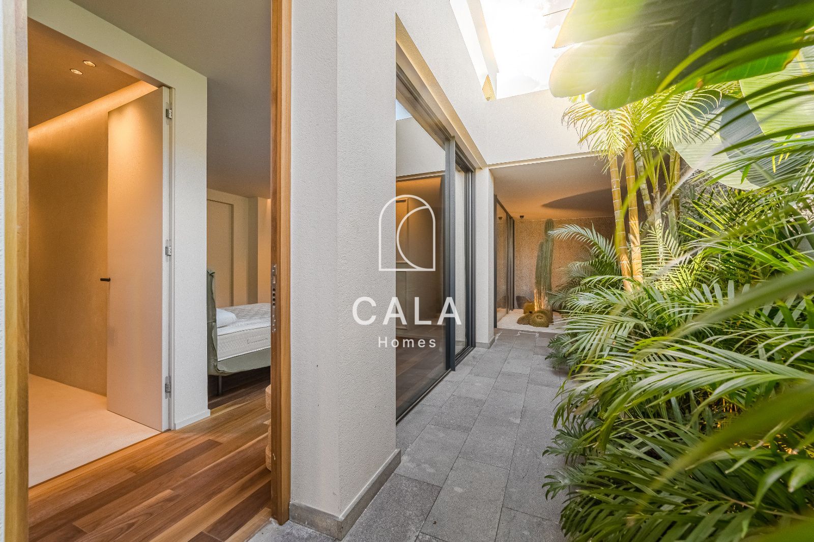 Exclusive Luxury Villa with Sea Views and Infinity Pool in Abama