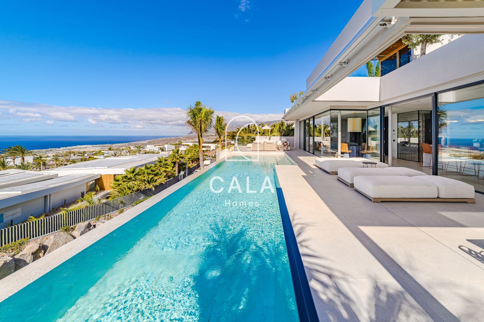 Exclusive Luxury Villa with Sea Views and Infinity Pool in Abama