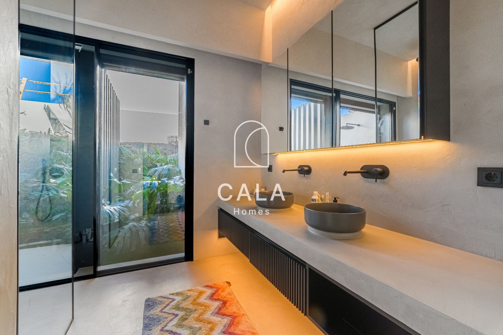 Exclusive Luxury Villa with Sea Views and Infinity Pool in Abama