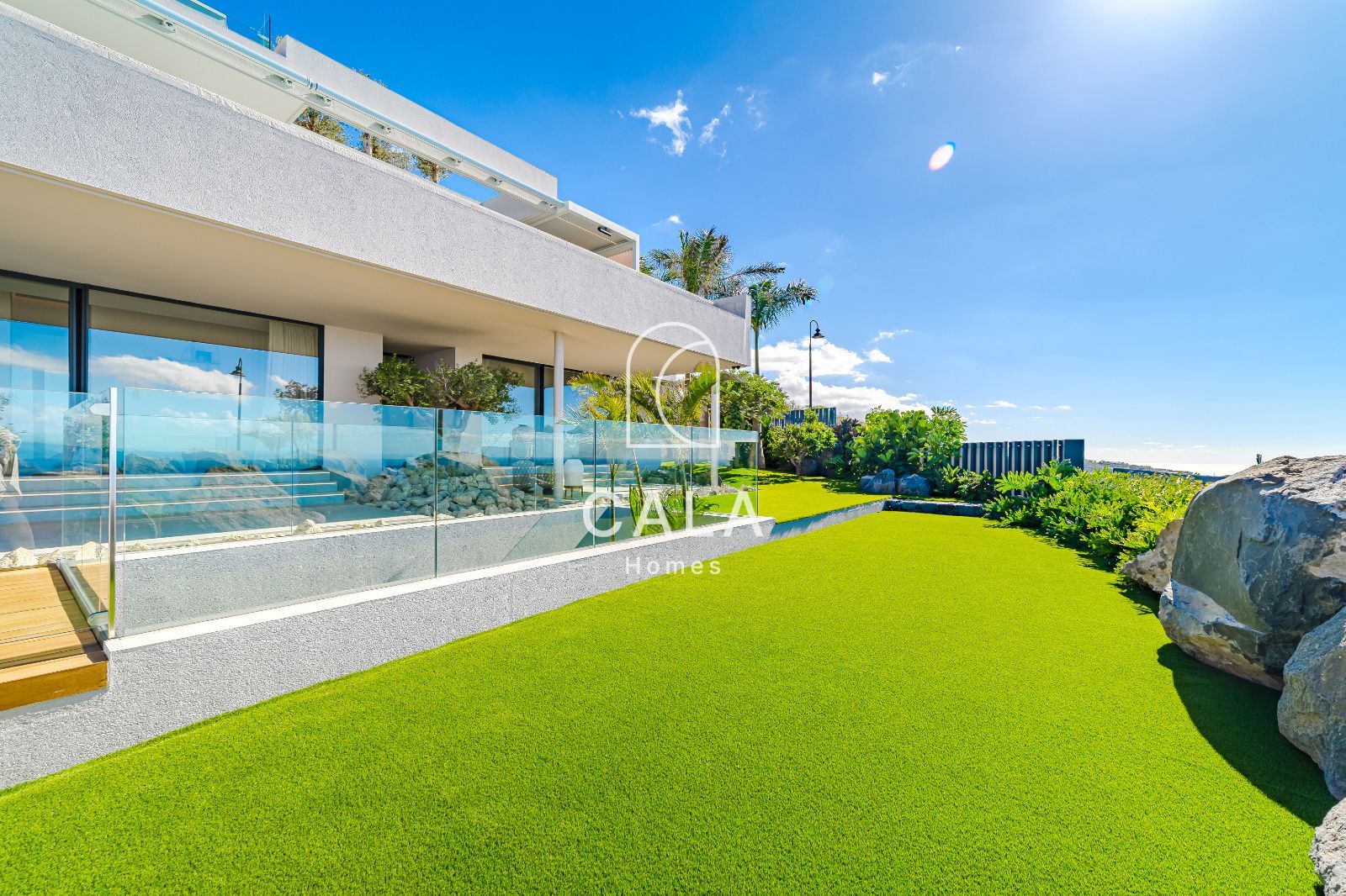 Exclusive Luxury Villa with Sea Views and Infinity Pool in Abama