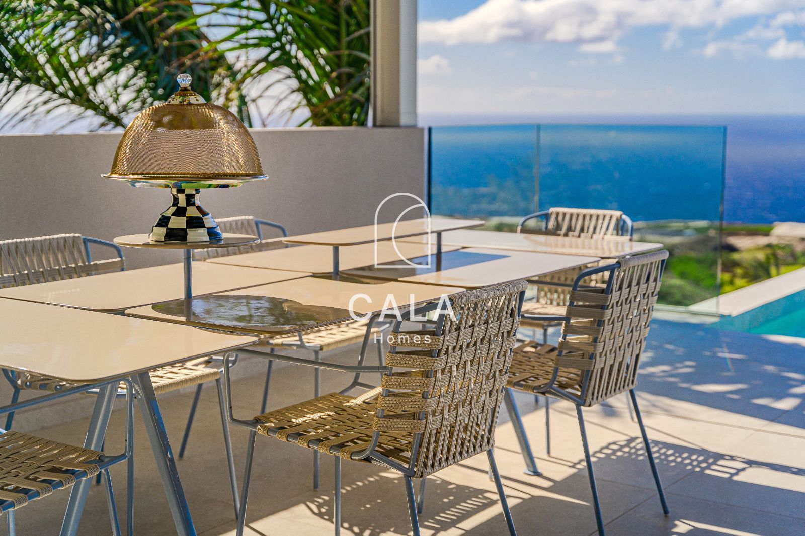 Exclusive Luxury Villa with Sea Views and Infinity Pool in Abama