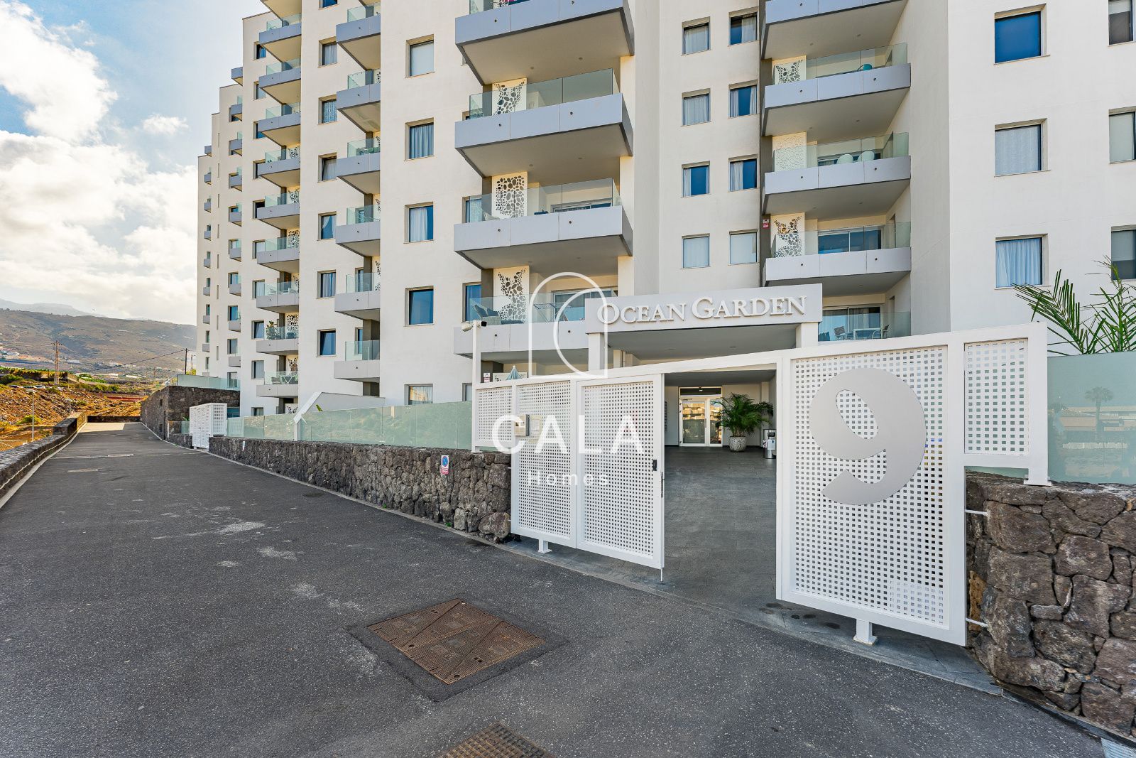 Bright 3-bedroom, 2-bathroom apartment in Ocean Garden, Playa Paraíso.