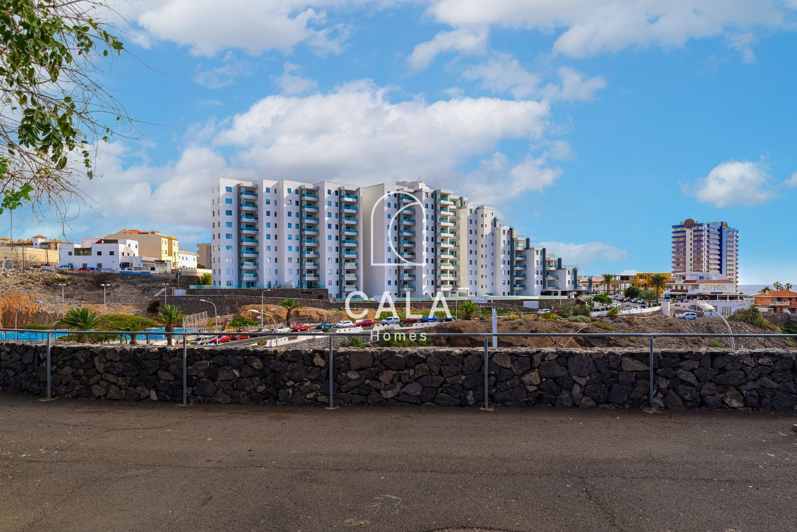 Bright 3-bedroom, 2-bathroom apartment in Ocean Garden, Playa Paraíso.