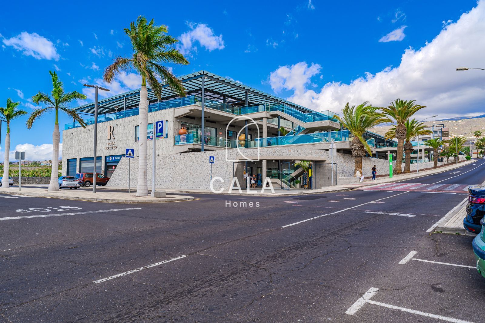 Bright 3-bedroom, 2-bathroom apartment in Ocean Garden, Playa Paraíso.