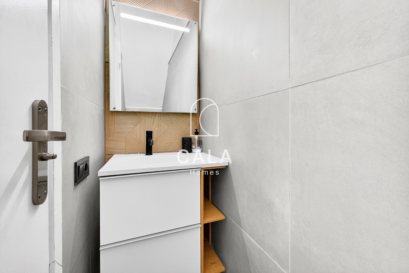 Renovated Townhouse in the Heart of Playa de Las Américas