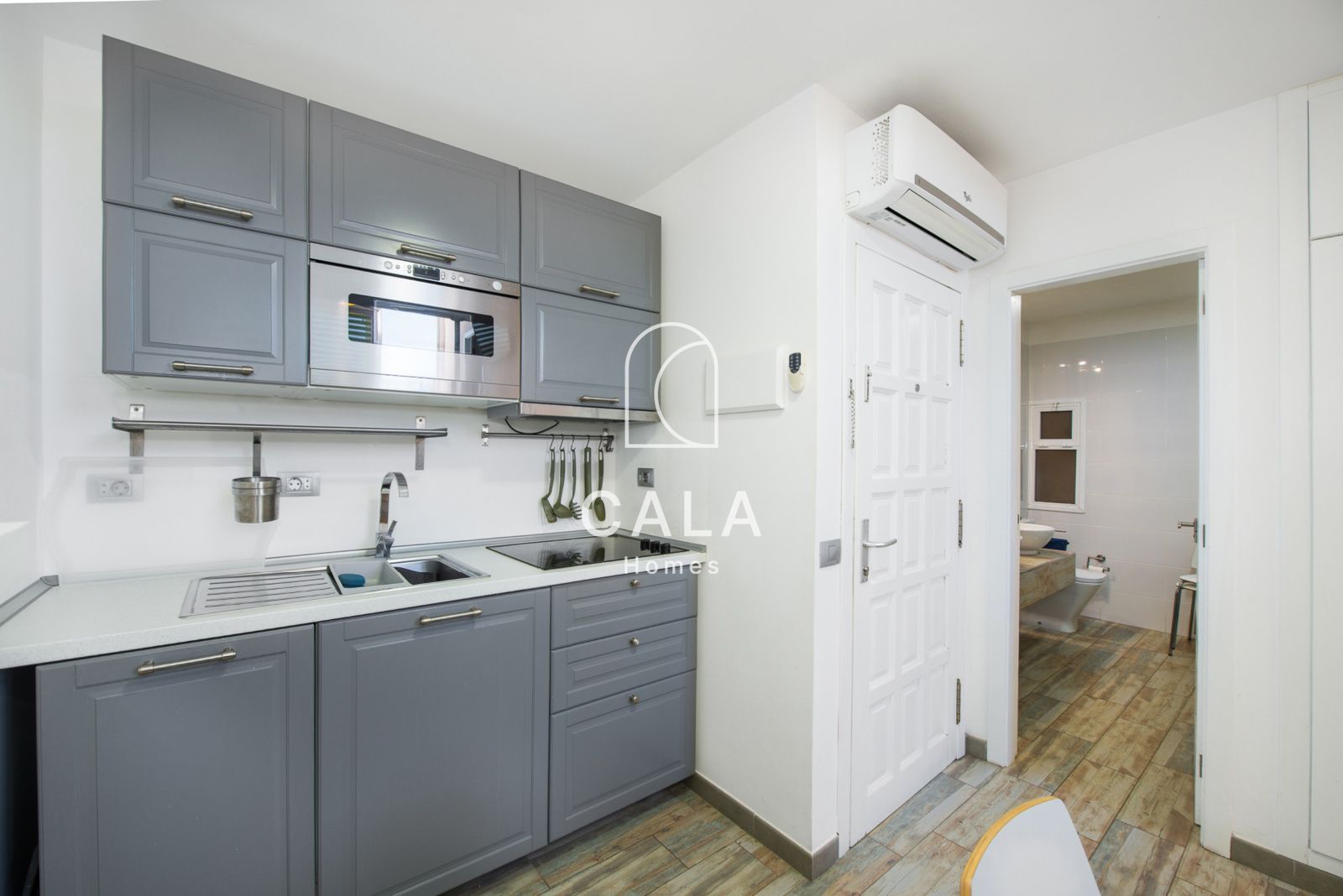 Unique opportunity in Los Gigantes: apartment with panoramic ocean and mountain views