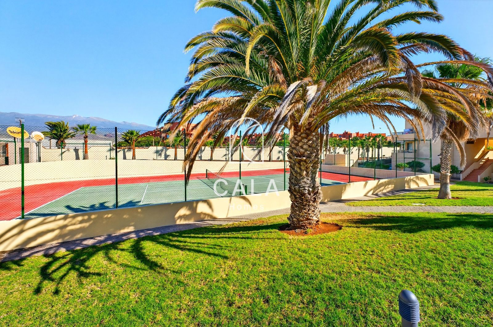 Townhouse in a Quiet and Exclusive Location by the Sea