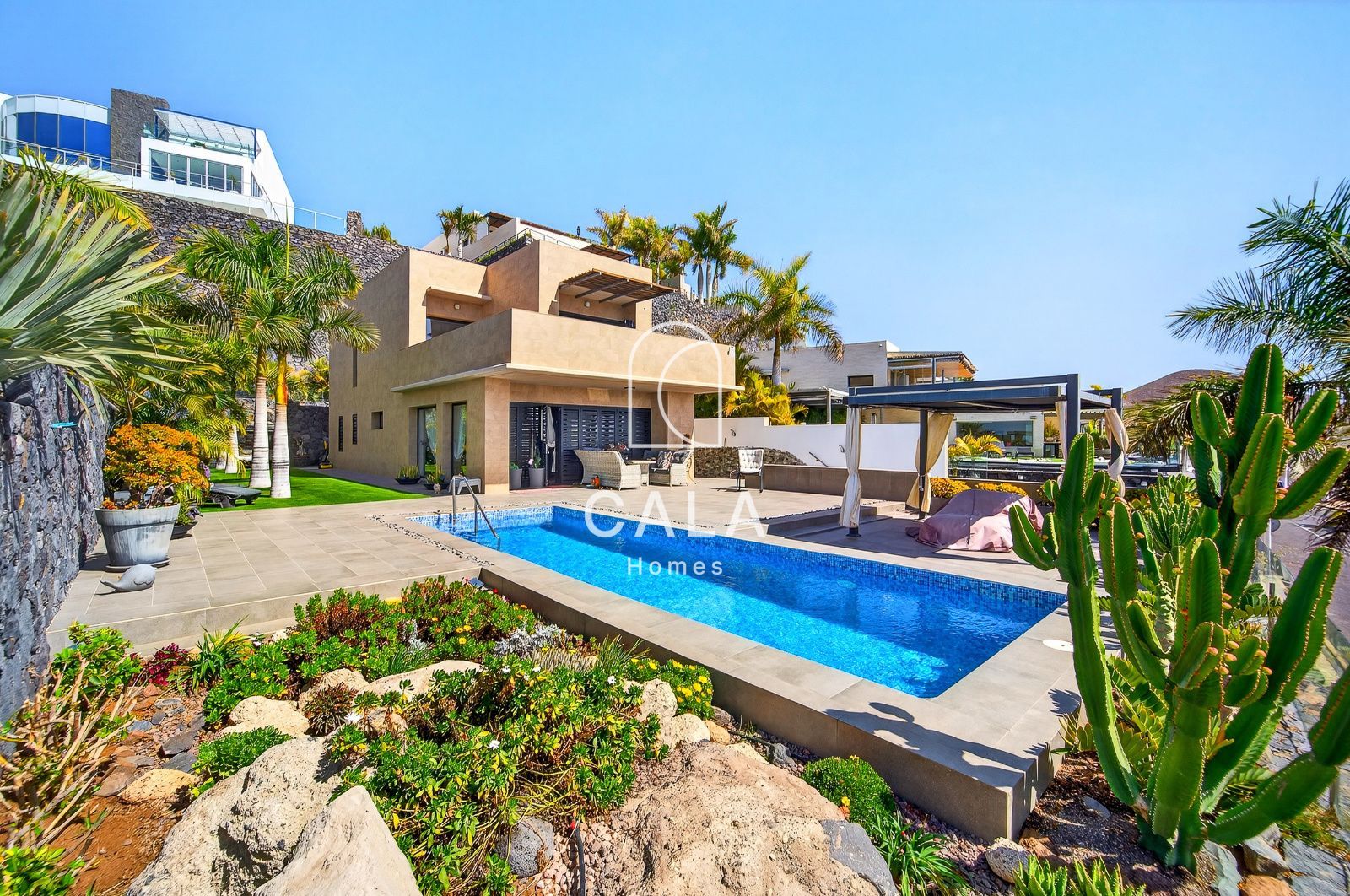 Villa with Panoramic Views in La Caldera