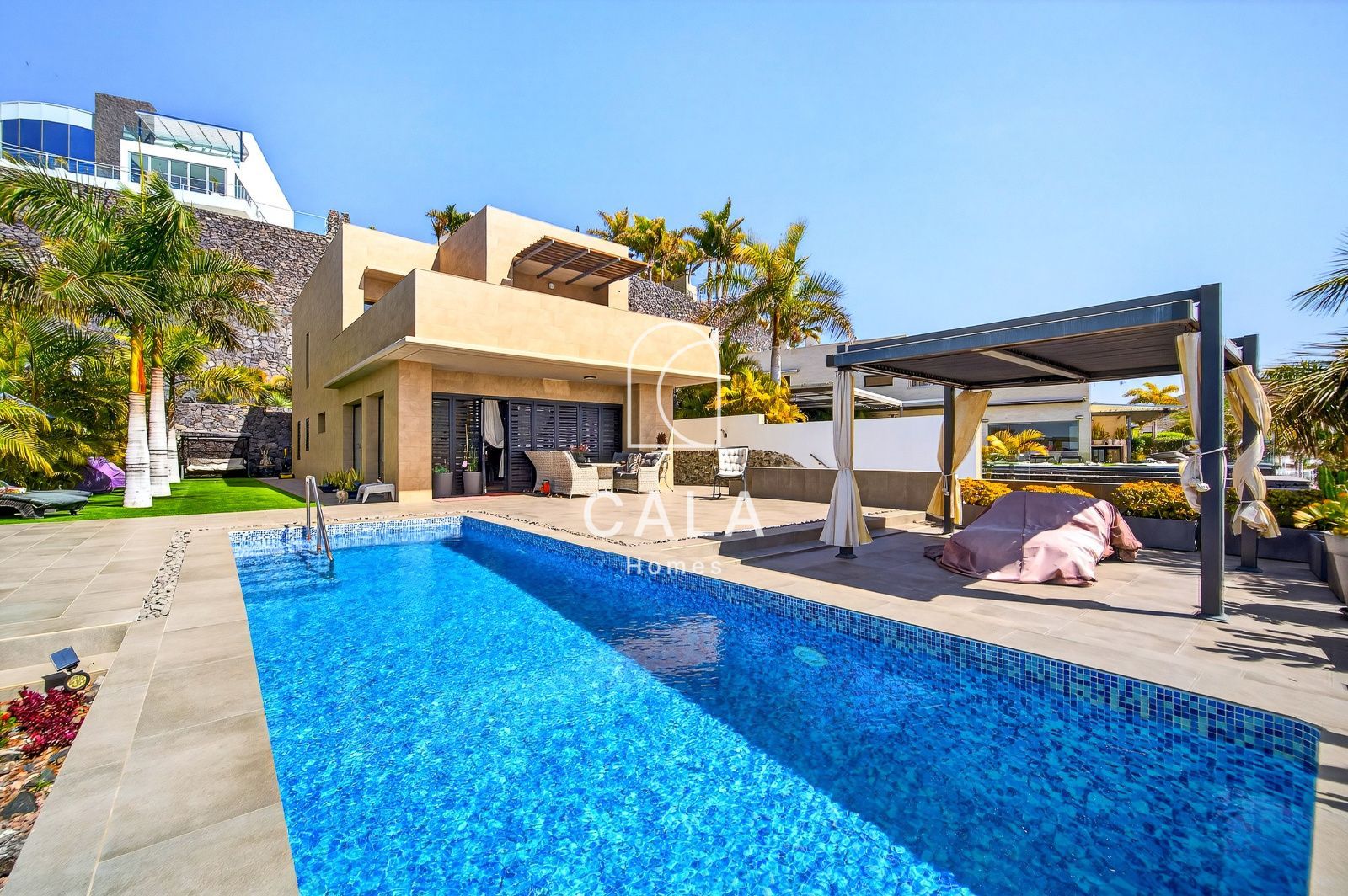 Villa with Panoramic Views in La Caldera