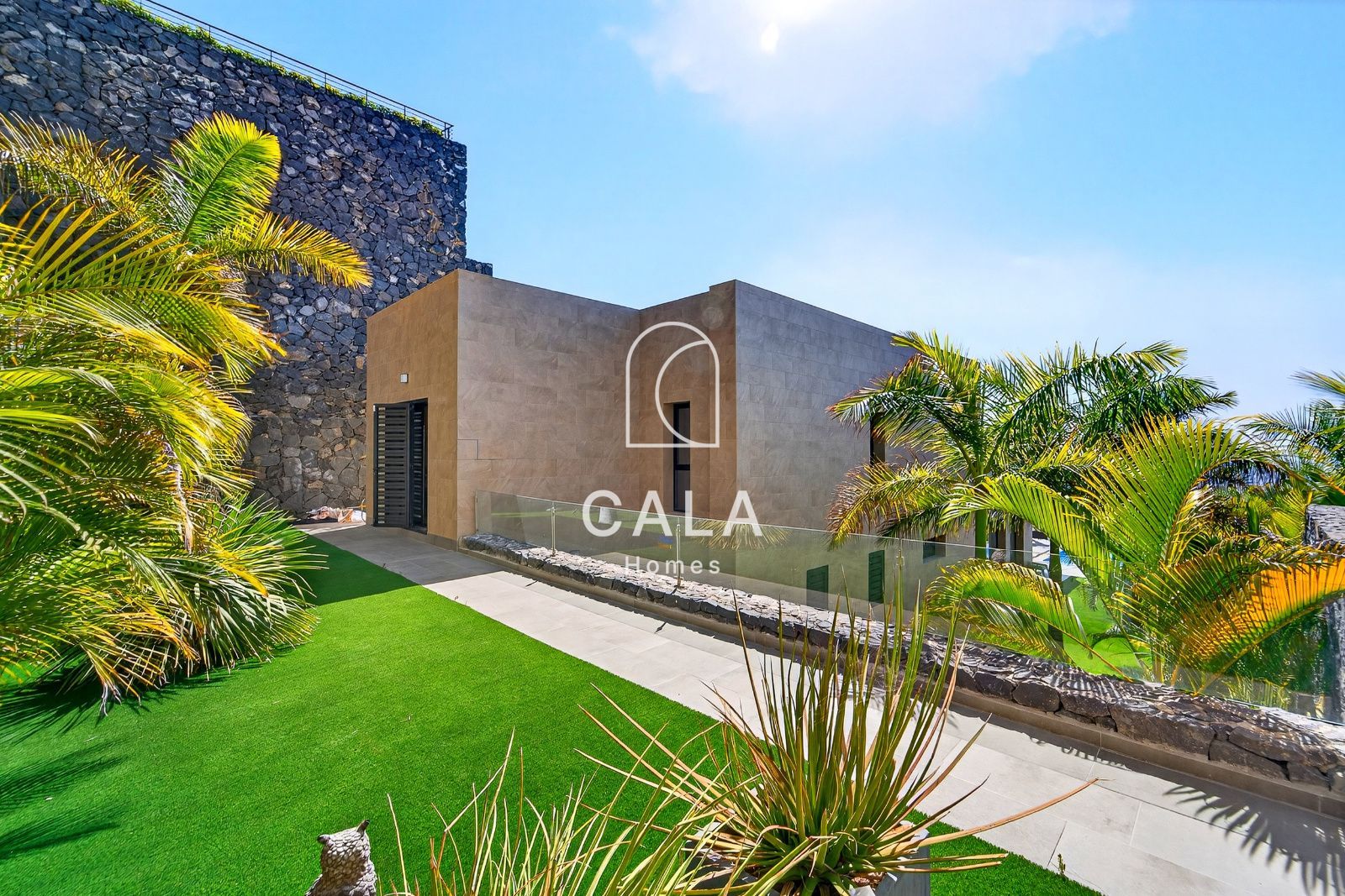 Villa with Panoramic Views in La Caldera