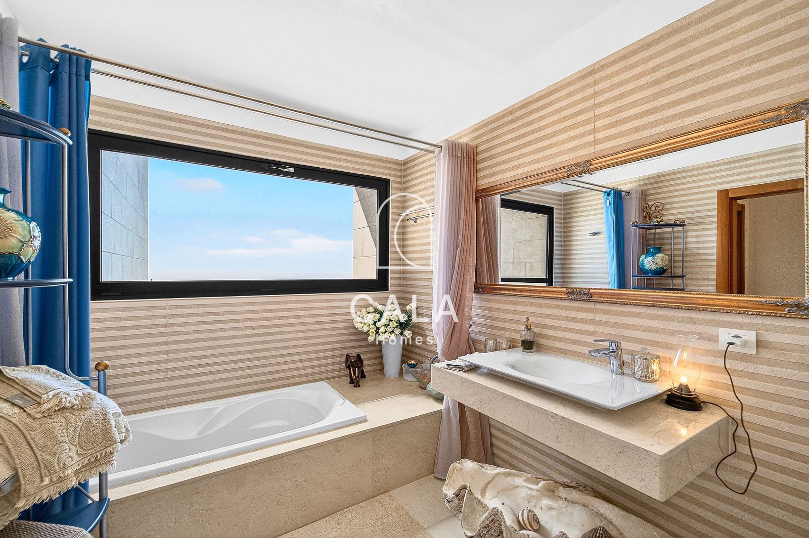 Villa with Panoramic Views in La Caldera