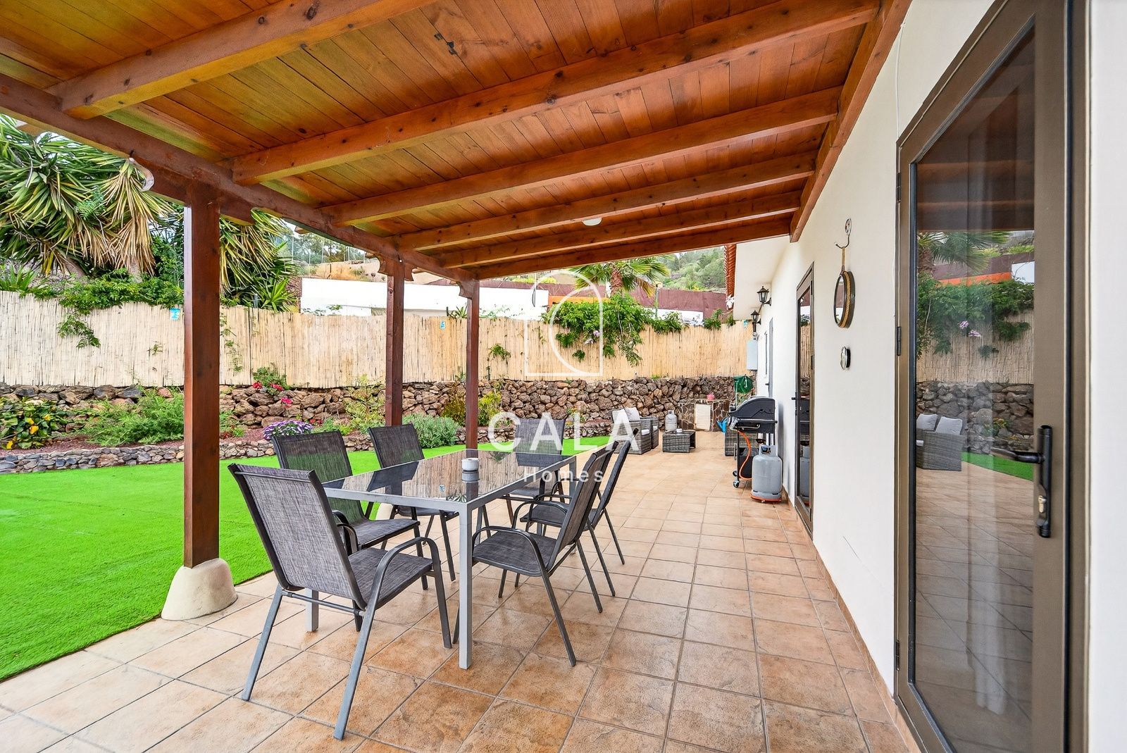 Hogar Amplio en Chío con Vistas Panorámicas