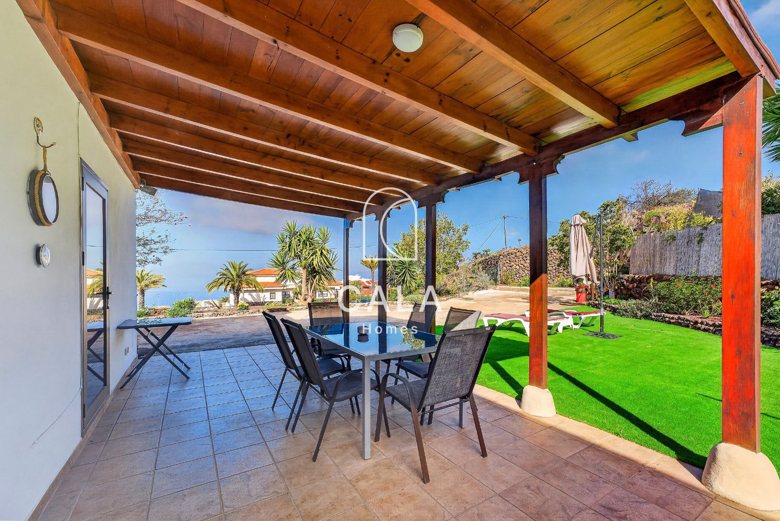 Detached House in Chío with Panoramic Views