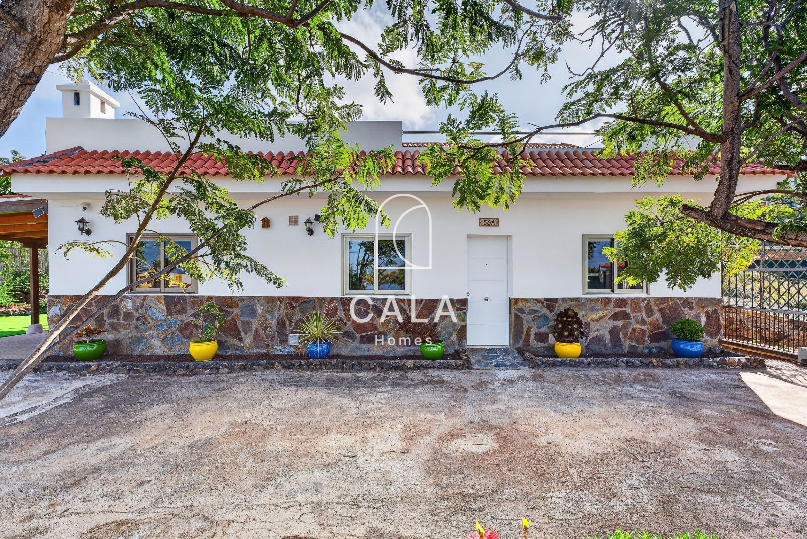 Detached House in Chío with Panoramic Views