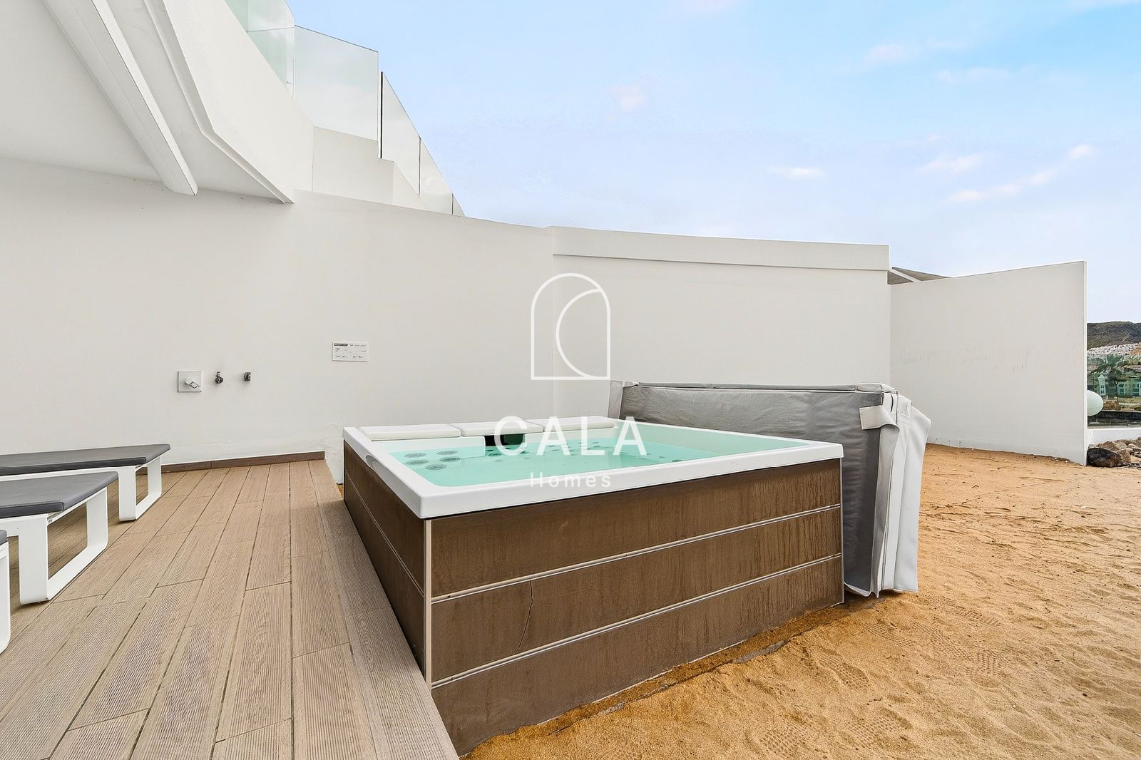 Exclusive Luxury Apartment with Sea Views in Baobab Suites