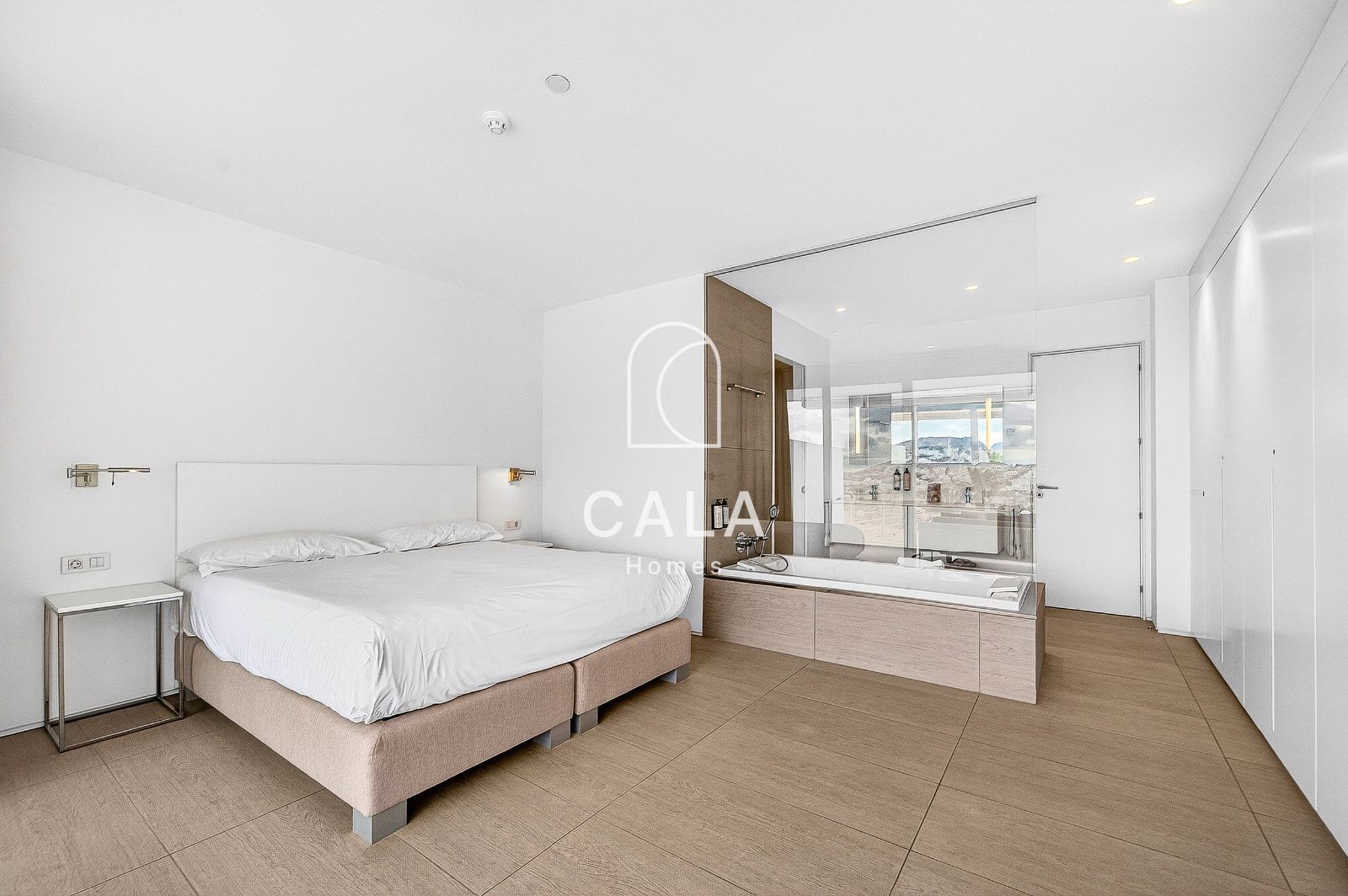 Exclusive Luxury Apartment with Sea Views in Baobab Suites