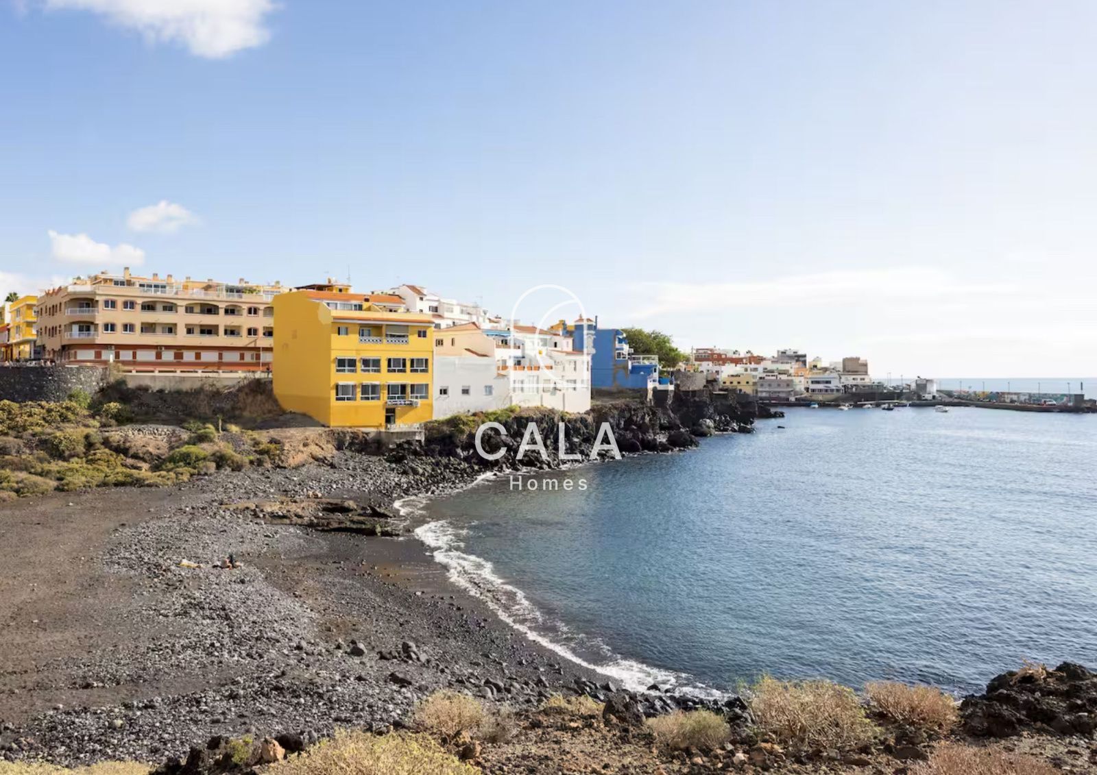 Penthouse for sale next to the ocean