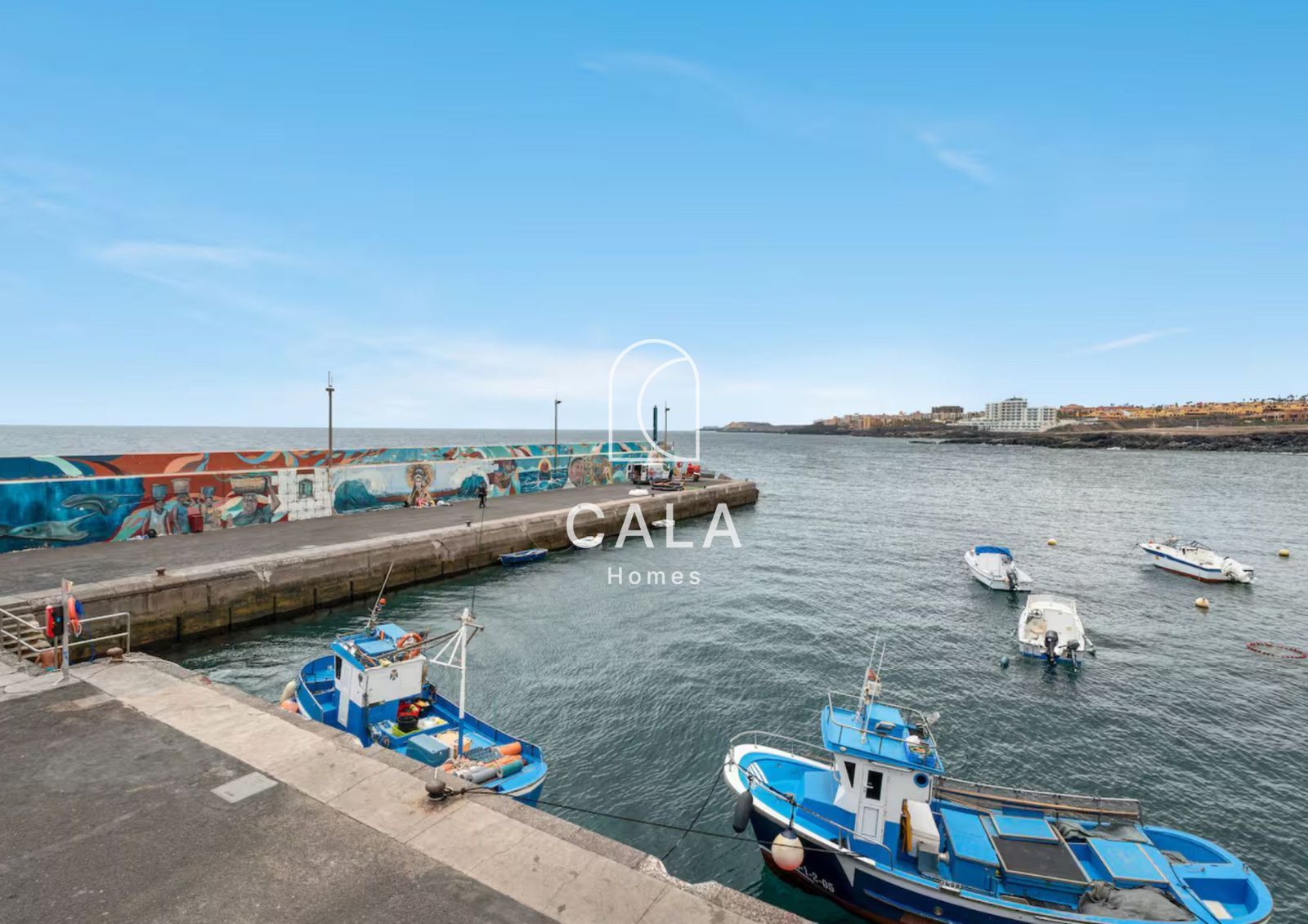 Penthouse for sale next to the ocean