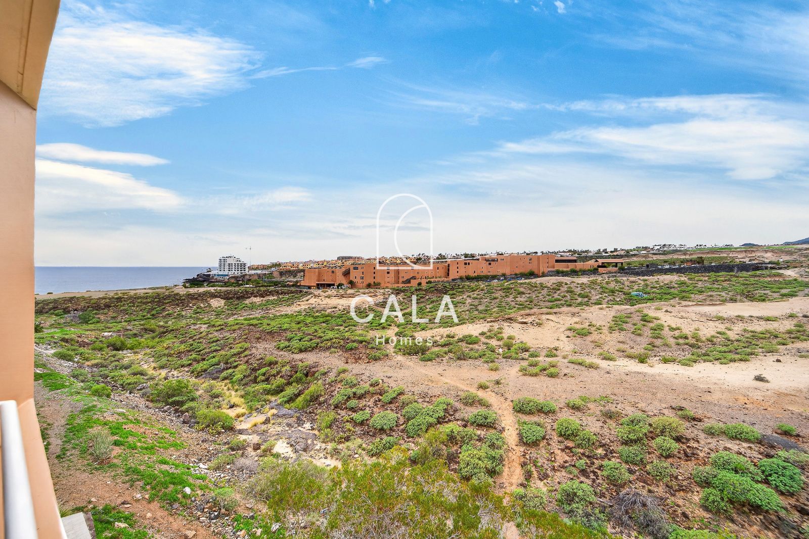 Penthouse for sale next to the ocean
