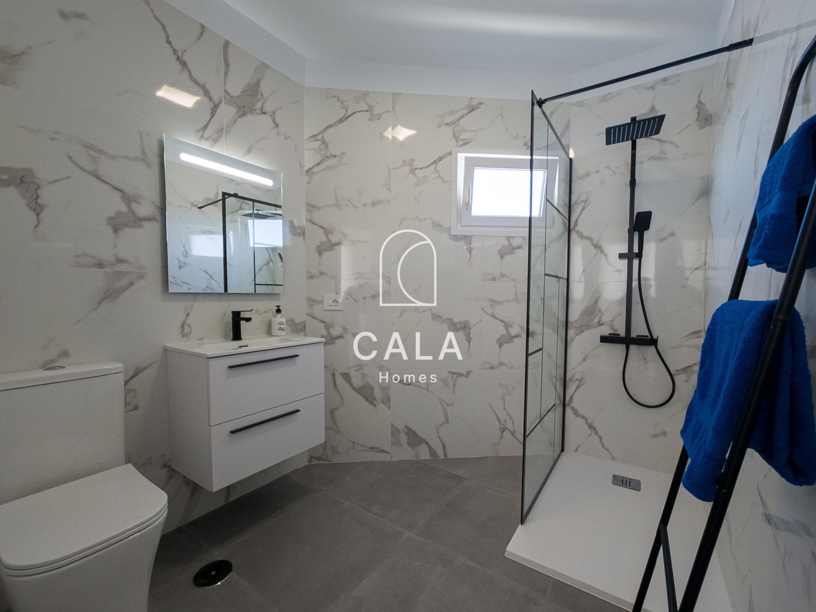 Ático con Vistas Panorámicas en Puerto Santiago