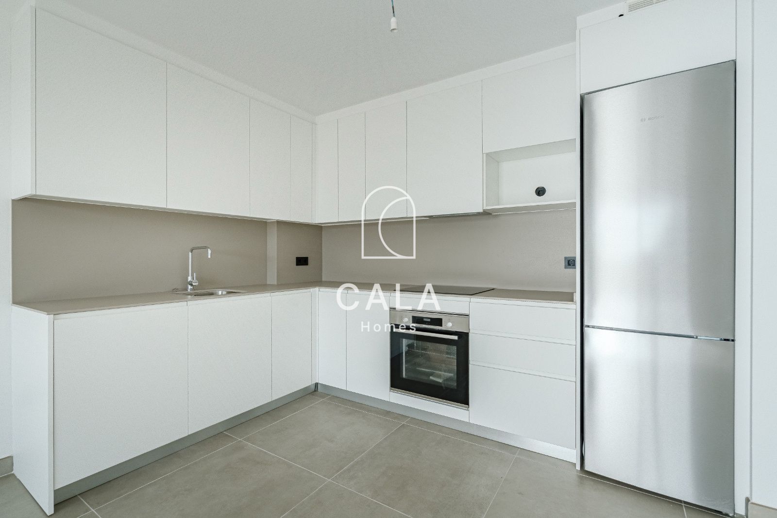 Spacious Apartment with Large Terrace in Sotavento Suites