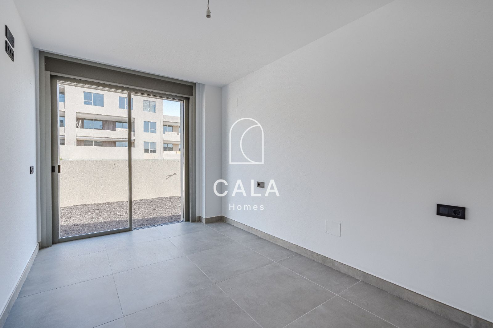 Spacious Apartment with Large Terrace in Sotavento Suites