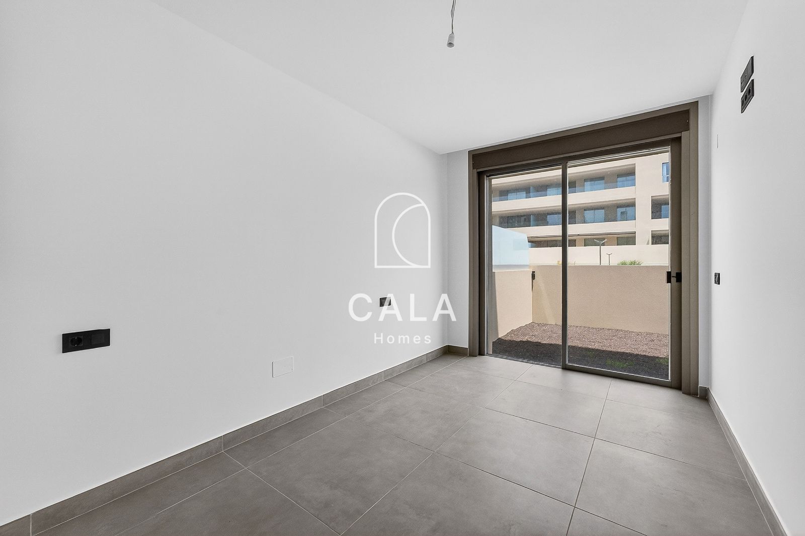 Spacious Apartment with Large Terrace in Sotavento Suites