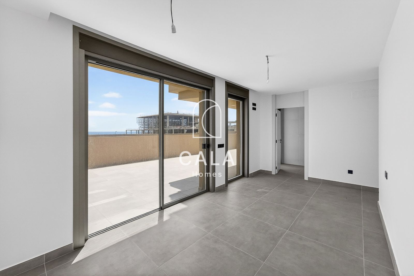 Spacious Apartment with Large Terrace in Sotavento Suites