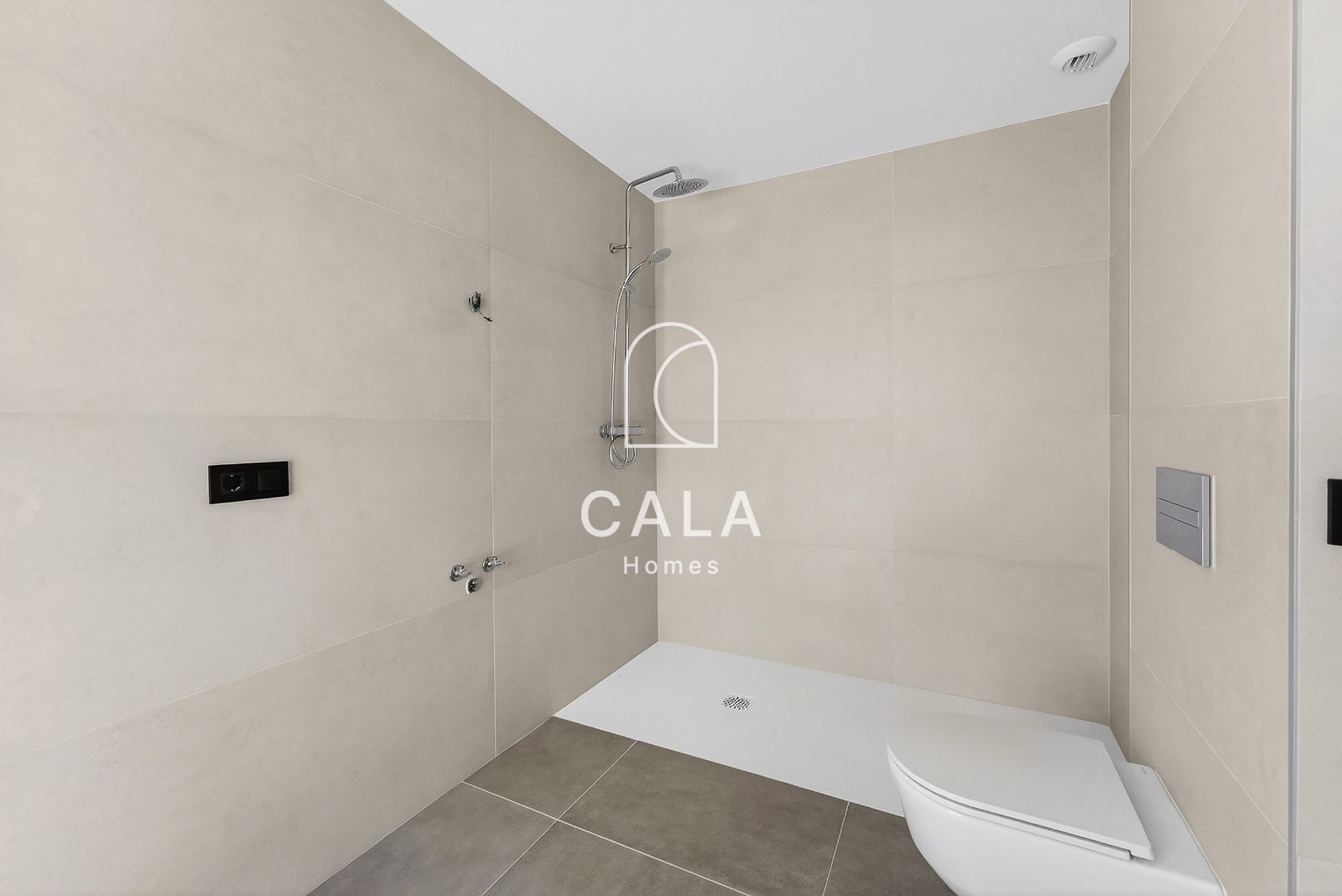 Spacious Apartment with Large Terrace in Sotavento Suites