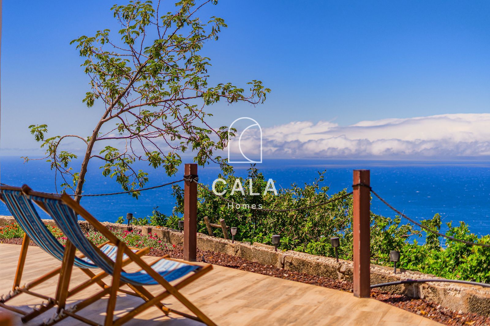 Beautiful estate with panoramic sea views