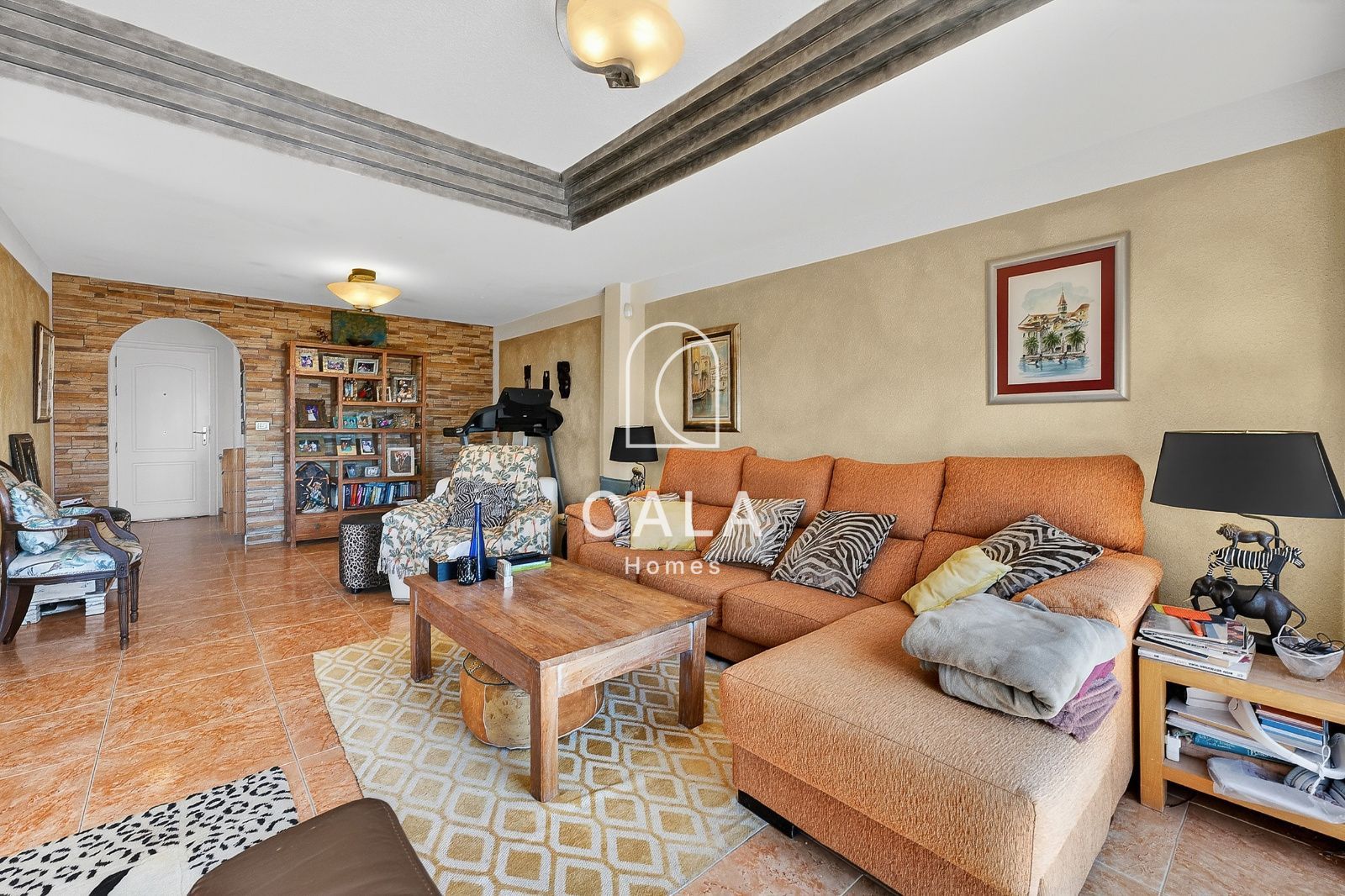 Exclusive Townhouse with Private Pool in Roque del Conde