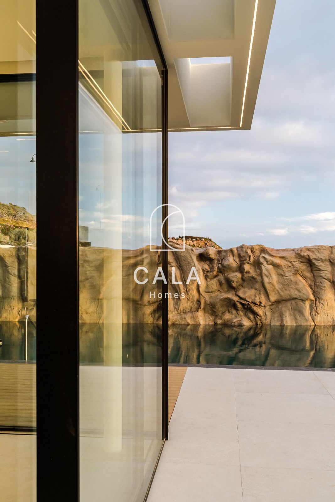 Exclusive Nivaria villa with sea views in Abama