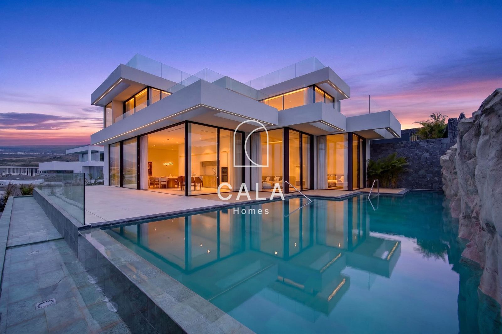 Exclusive Nivaria villa with sea views in Abama