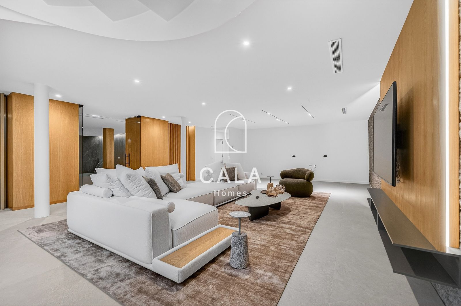 Exclusive Nivaria villa with sea views in Abama