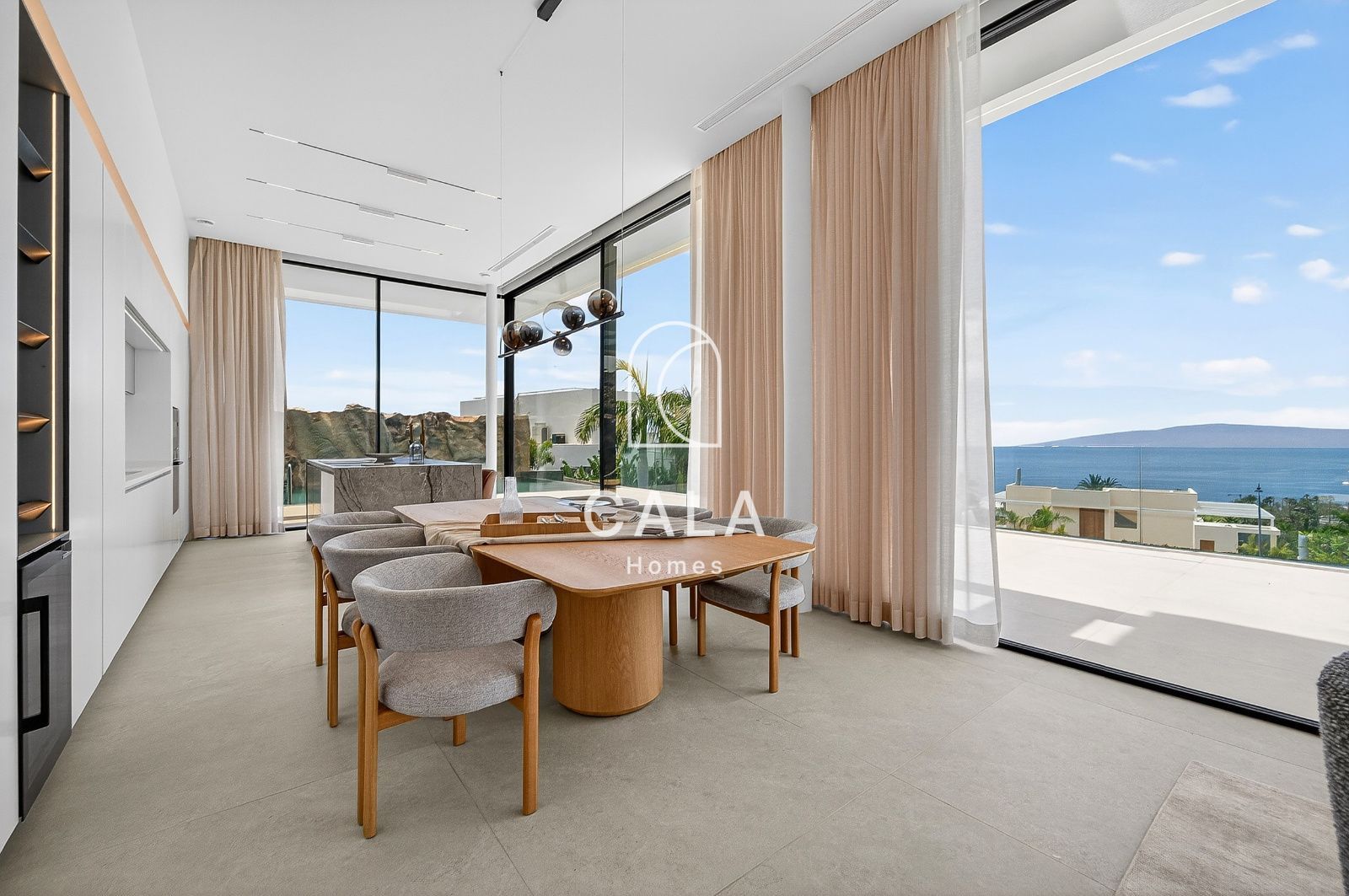 Exclusive Nivaria villa with sea views in Abama