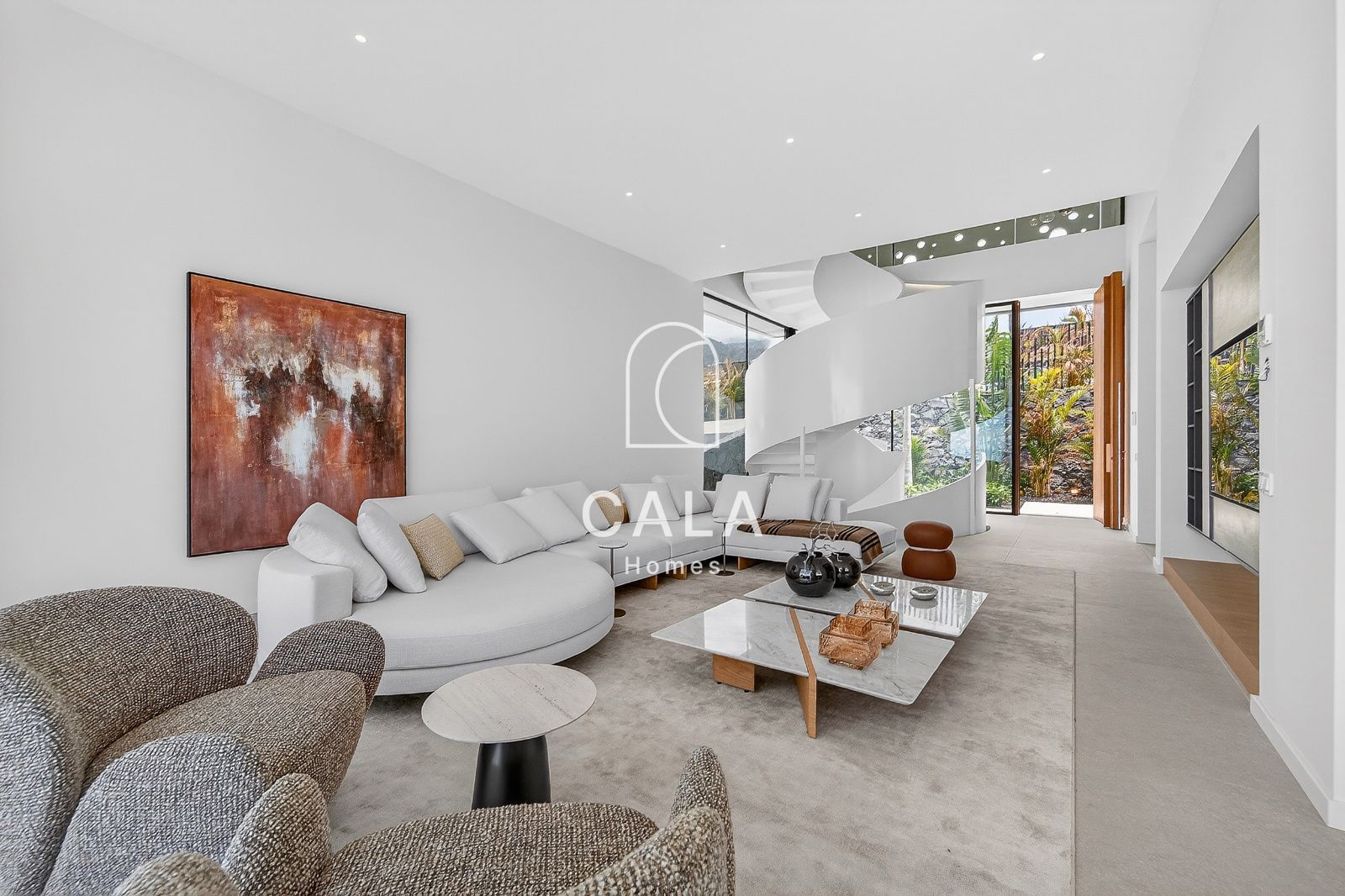 Exclusive Nivaria villa with sea views in Abama