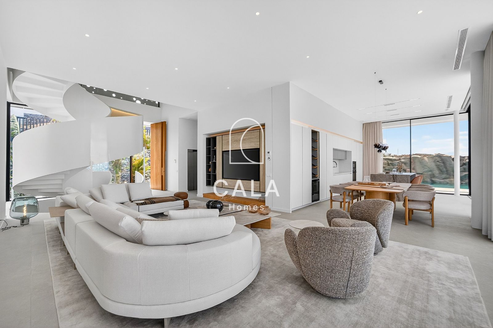 Exclusive Nivaria villa with sea views in Abama