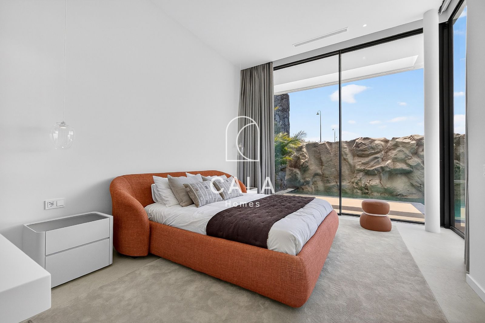 Exclusive Nivaria villa with sea views in Abama